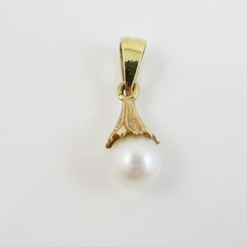 9ct Yellow Gold 373 Pearl 6mm x 6mm Pendant Marked 9K